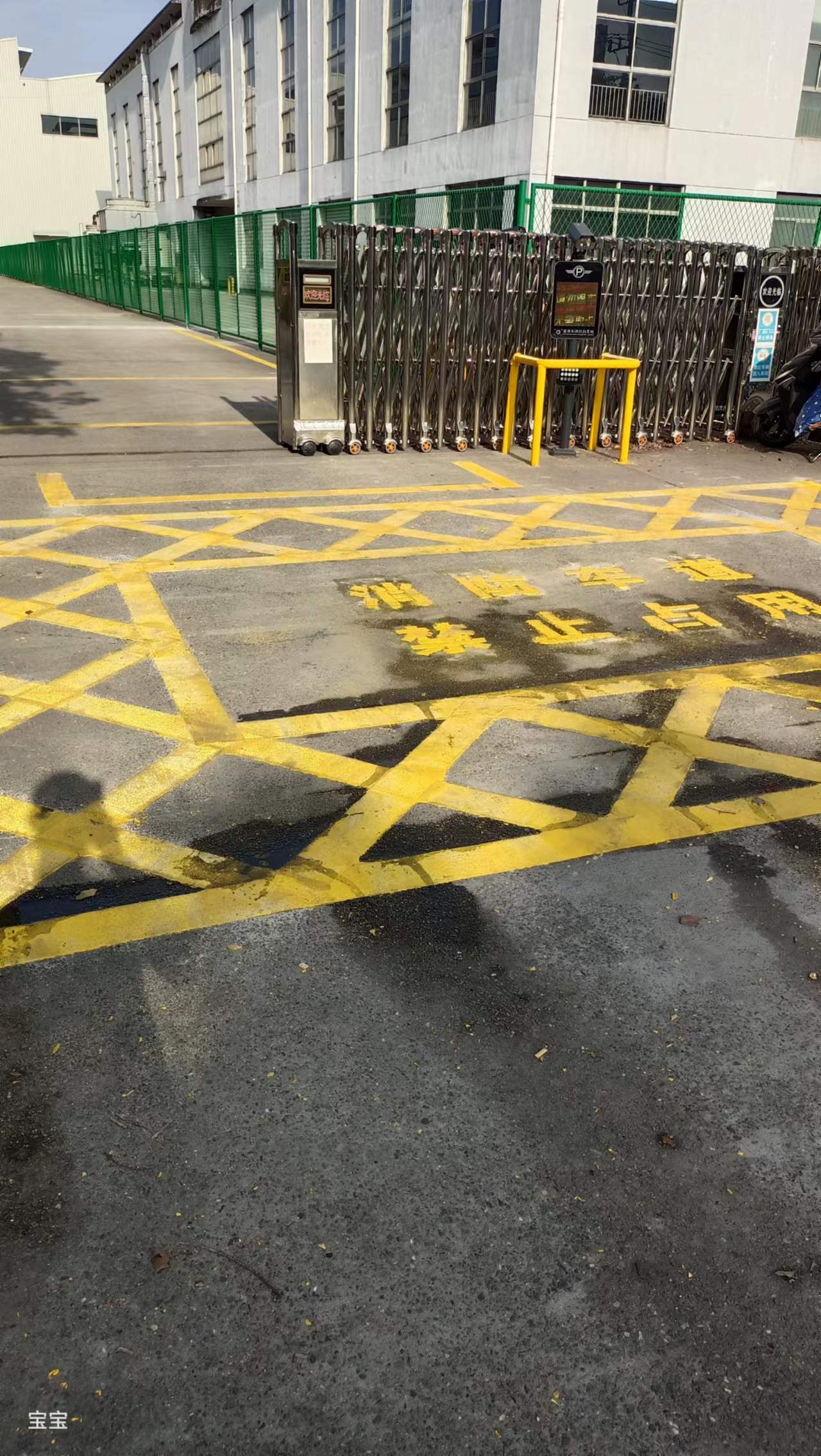 东安马路划线